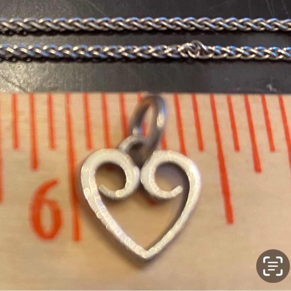 Vintage James Avery Sterling Silver Scrolled Heart Charm Pendant & Necklace FIRM - Picture 3 of 5